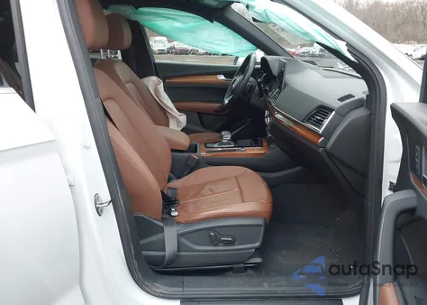 2021 Audi Q5 Premium 45 Tfsi Quattro S Tronic from USA, damaged, VIN WA1AAAFY7M2026071